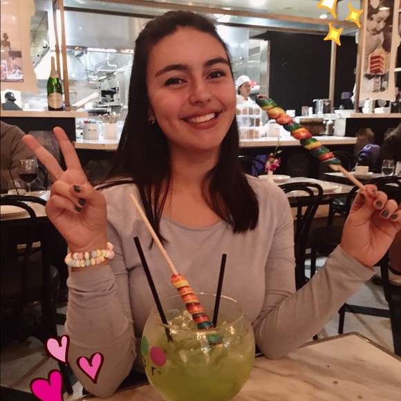 ✨ Gaby’s Shop ✨ - Picture 2 of 3